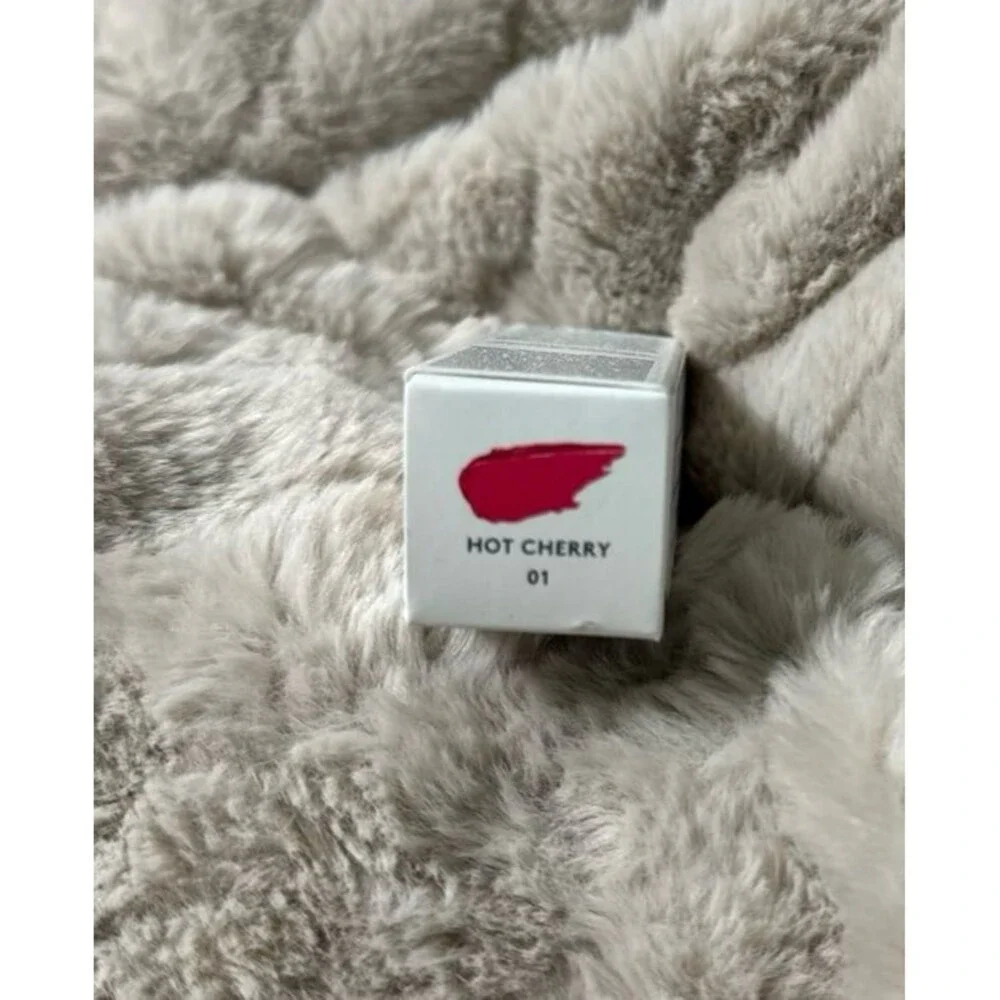 Fenty Beauty Gloss Bomb Heat Universal Lip Plumper